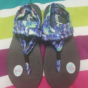 sketcher sandels yoga foam