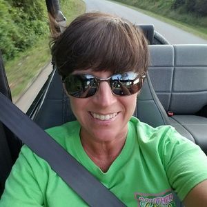 Meet your Posher, Melanie