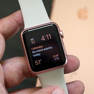 Apple iwatch rose gold w lavender band