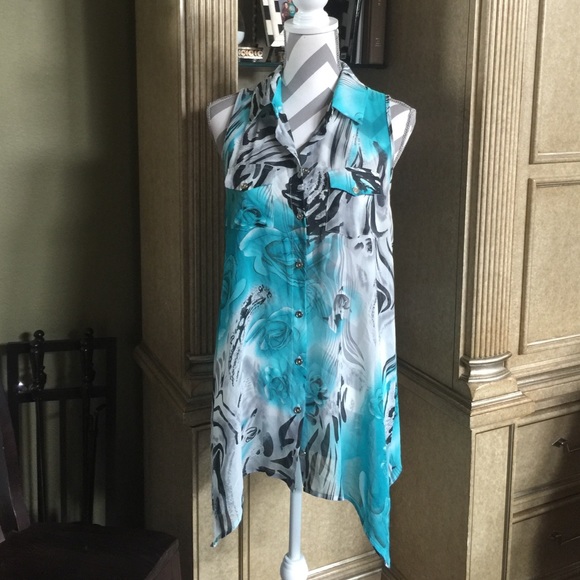 BCBGMaxAzria Tops - BCBGMAXAZRIA - sheer sleeveless top