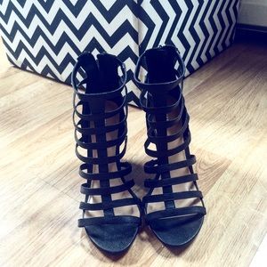 Black strapped shoes - compensated heels