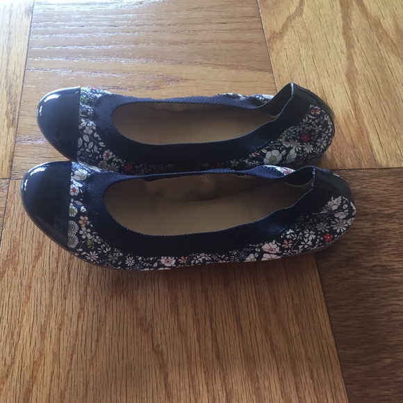 J. Crew Mila Cap Toe Leather Ballet Flat - Picture 2 of 3
