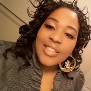 Meet your Posher, Crystal