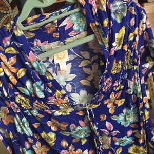 Darling Blue Floral Anthropologie Top 💙 Large