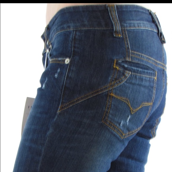 Versace Jean - Picture 2 of 4