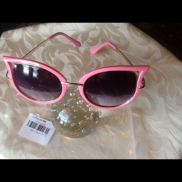 ๐ฐ HOLD FUN SUNNYS! ๐ - Picture 2 of 3