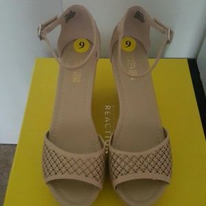 Kennth Cole Reaction Wedge's