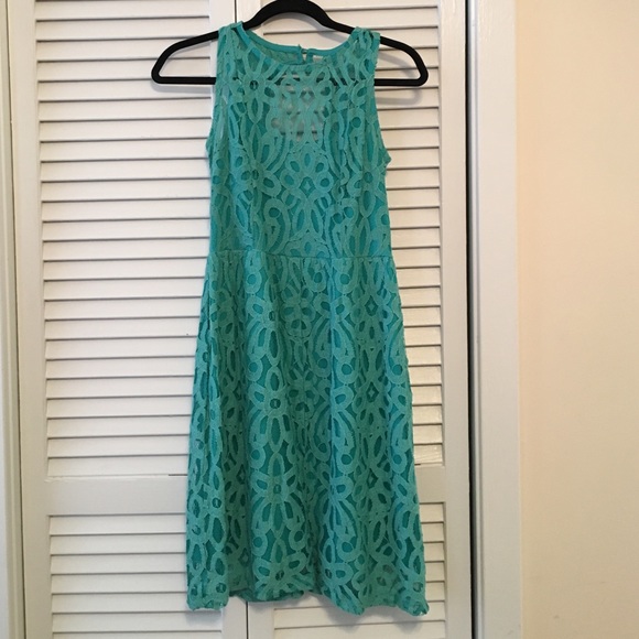 Green Lace A Line Dress - Picture 2 of 4