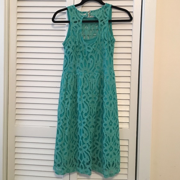 Green Lace A Line Dress - Picture 3 of 4