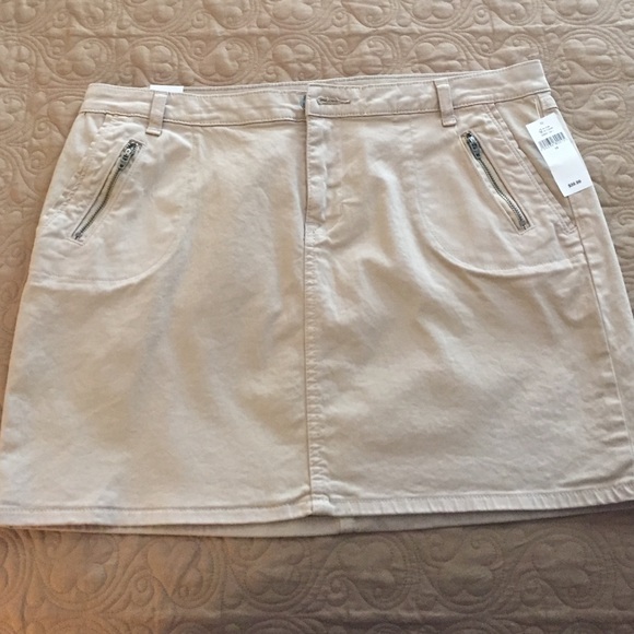 Gap Skirt