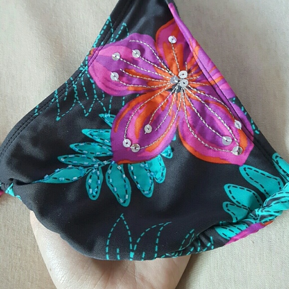 Swim suit - Picture 2 of 2