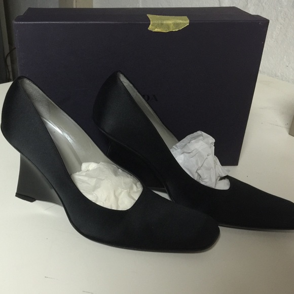 Prada high heels size 40 original box