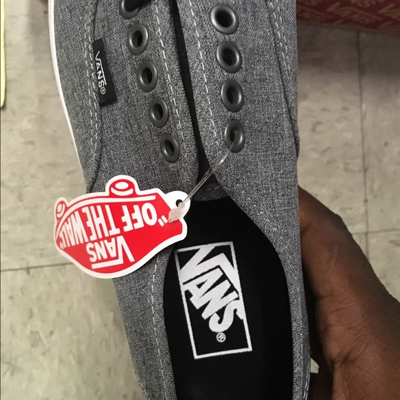 Vans - Picture 2 of 3