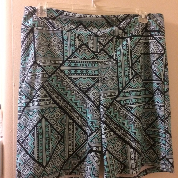 Plus Minx - Mint Geometric Shorts