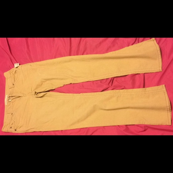 Aeropostale Khaki pants size 9/10. NWT