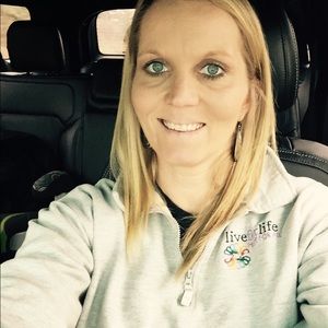 Meet your Posher, Christy