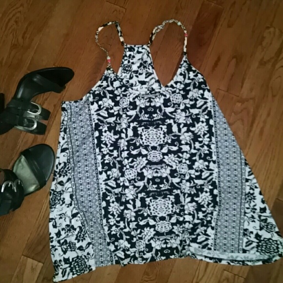 APT 9 swing top brand new (nwot)