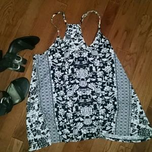 APT 9 swing top brand new (nwot)