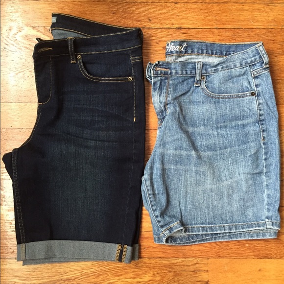 Bundle of Bermuda shorts - Picture 3 of 3