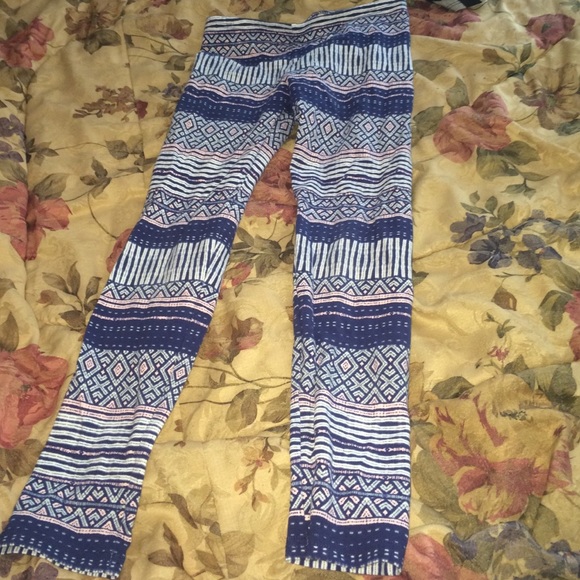 patterned leggings