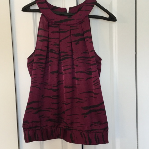 DKNY sleeveless Blouse M