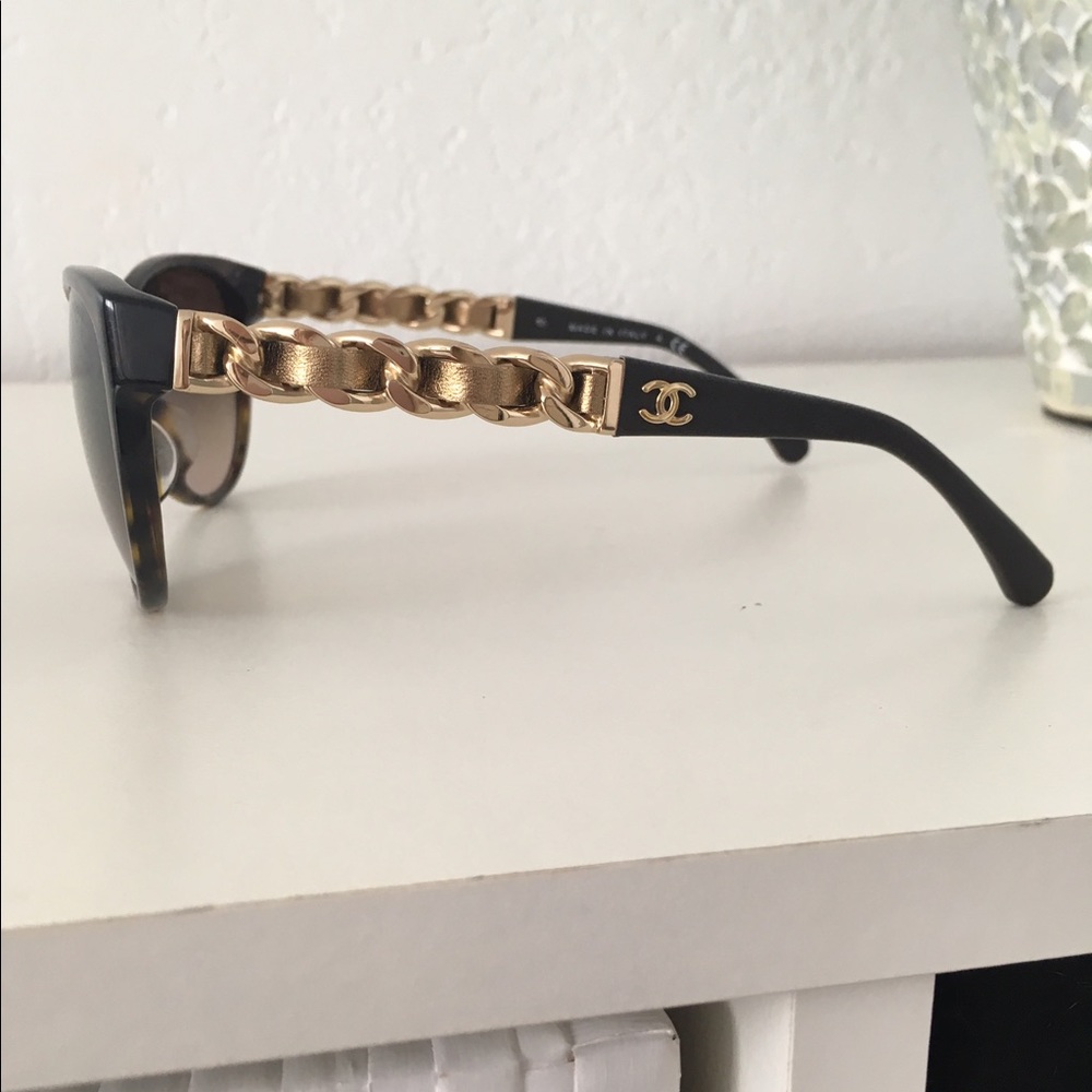 Chanel cat eye Gold CC sunglasses