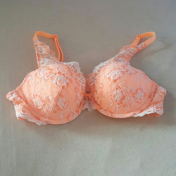 Victoria's secret bra - Picture 1 of 4