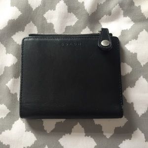 BLACK COACH WALLET !