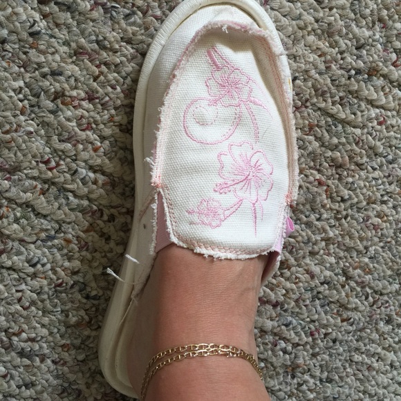 Slip on clean shoes