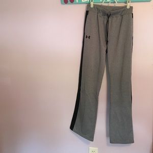 Under Armour sweatpants with black side stripe