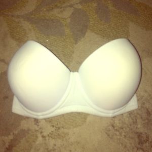 Fredericks of Hollywood white strapless bra
