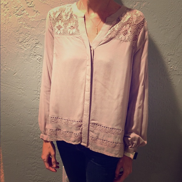 Old navy light pink shirt. Worn once!  Size small