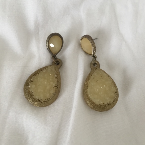 SOLD 🎉Francesca earrings