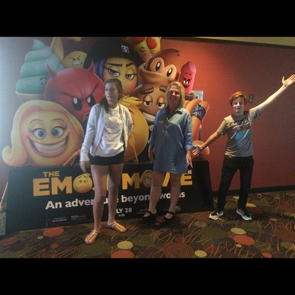 Meet your Posher, Renee - Picture 5 of 8