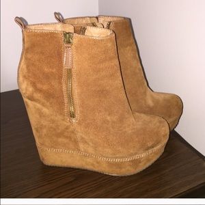 "Cecelia" Cognac suede Aldo wedges
