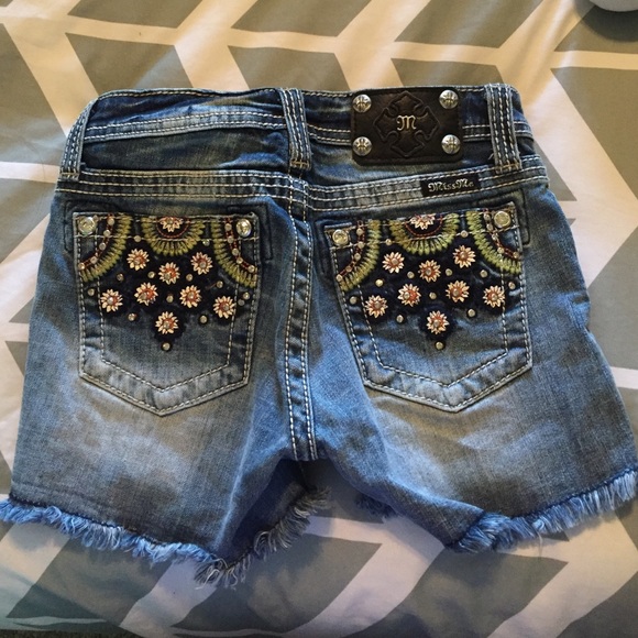 Jean shorts - Picture 2 of 4