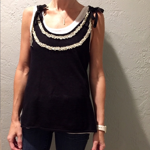 Boutique blouse. Never worn!  Size medium
