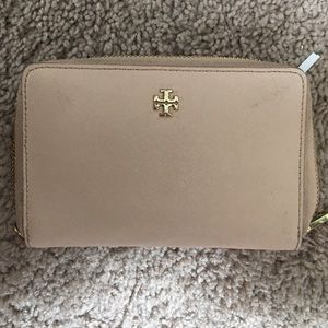 Tory burch Robinson wallet