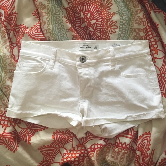 Abercrombie stretchy white Jean shorts