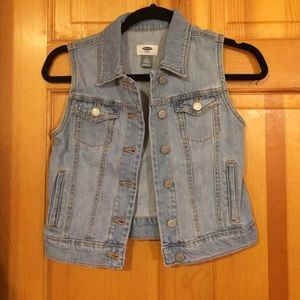 Children's size L (10-12) vest. Brand new