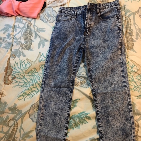 High waisted acid wash jeans