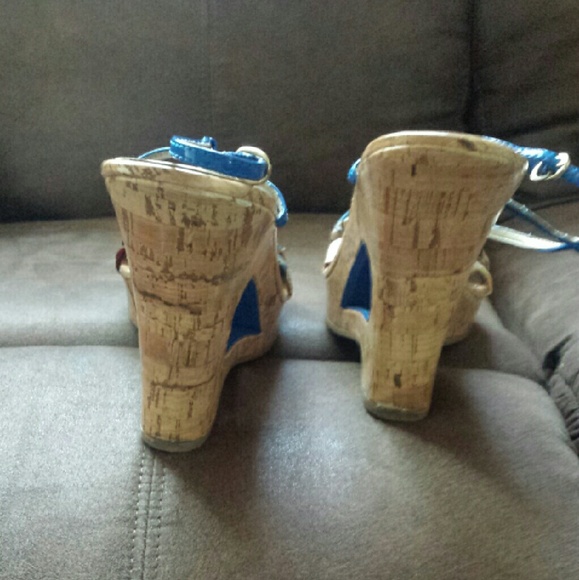 Summer wedges - Picture 2 of 3