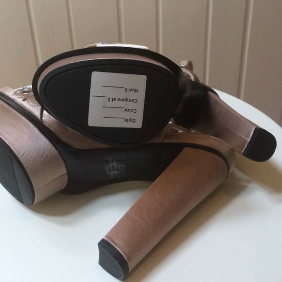 Elegant sandal heels - Picture 4 of 5