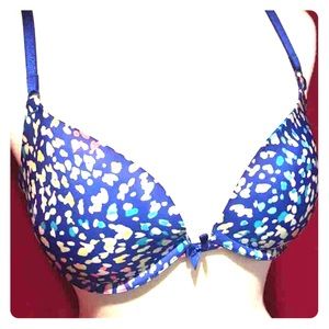 Victoria's Secret Push Up Bra, 32D.  Fun print!