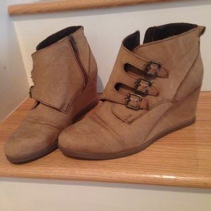 Steve Madden wedge booties Tibett