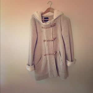 Z super comfy Zara sweater, size M.