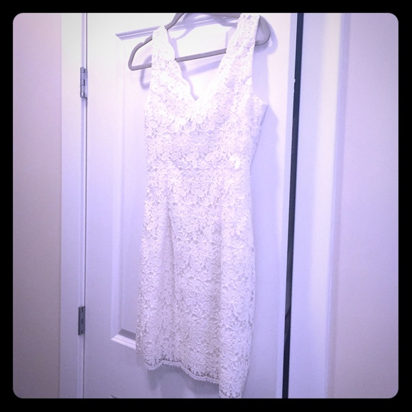 Ann Taylor white lace dress. Size 4.