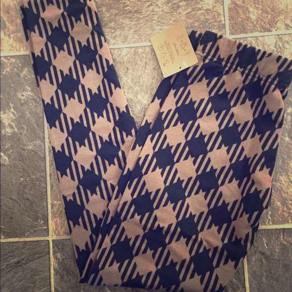 Patterned leggings. Never worn