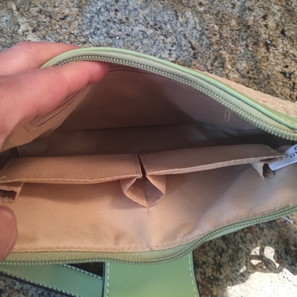 🍃PARIS - LOVELY PURSE ✈️💚 - Picture 3 of 4