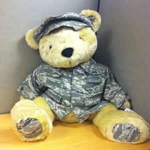 Meet your Posher, Nicol